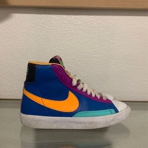 Youth 4y nike blazer sneakers